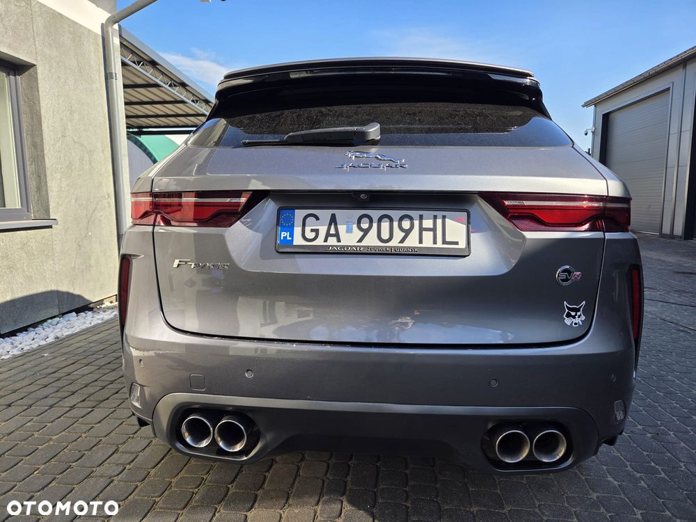 Jaguar F-Pace - 3