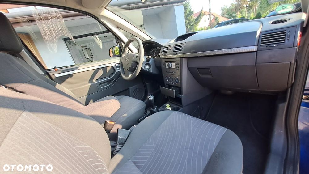 Opel Meriva 1.6 Essentia - 13