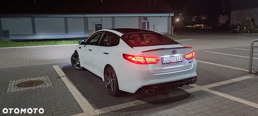 Kia Optima - 4