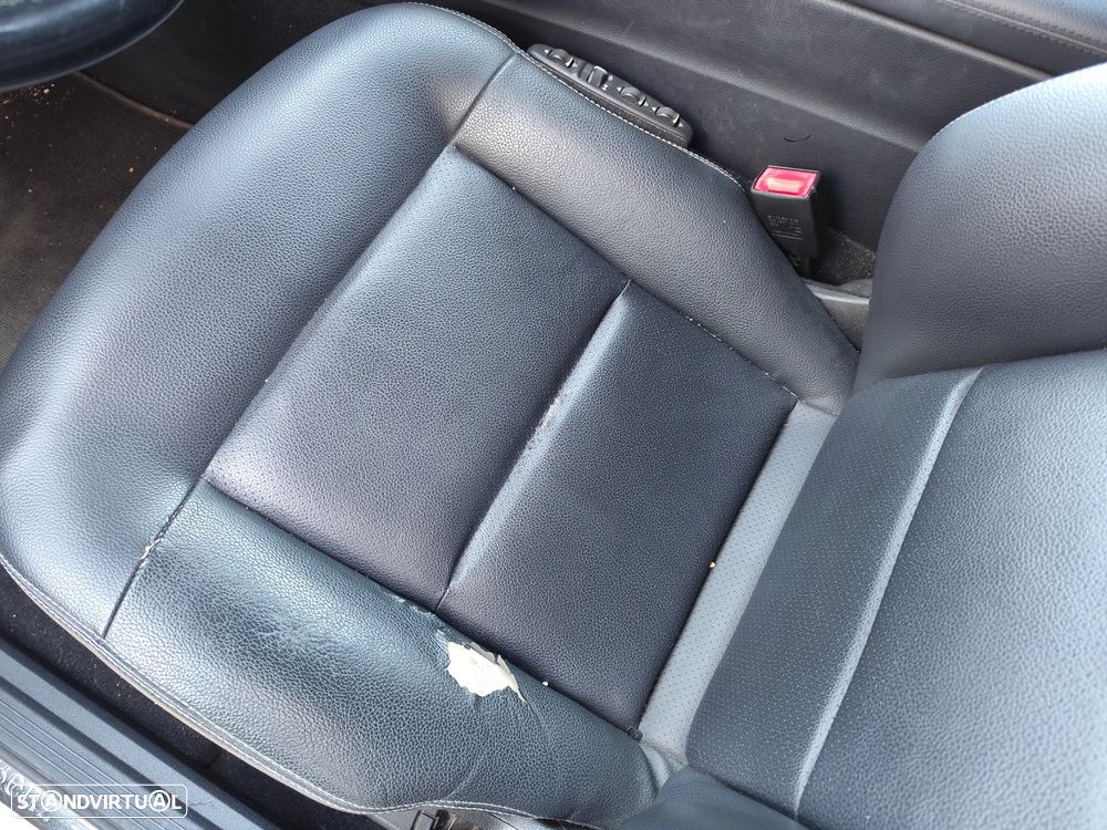 Mercedes-Benz E 300 Bluetec Hybrid Avantgarde - 2