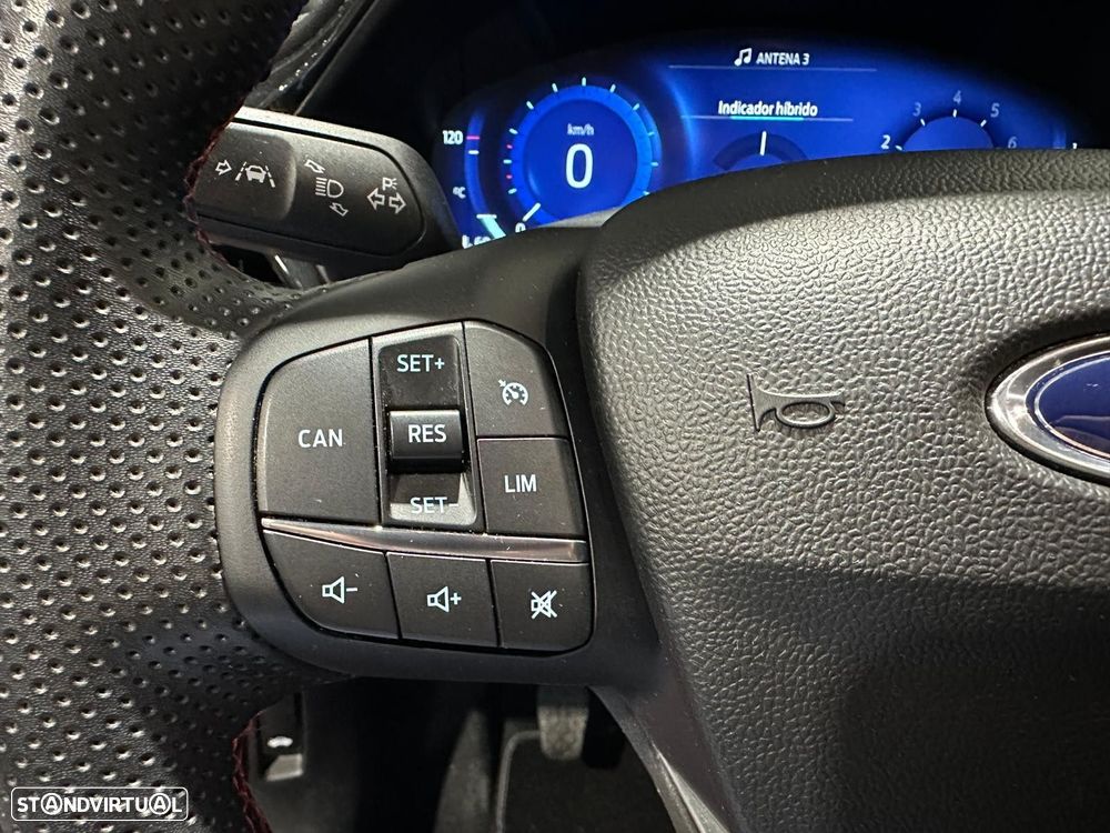 Ford Puma 1.0 EcoBoost Hybrid ST-LINE - 43