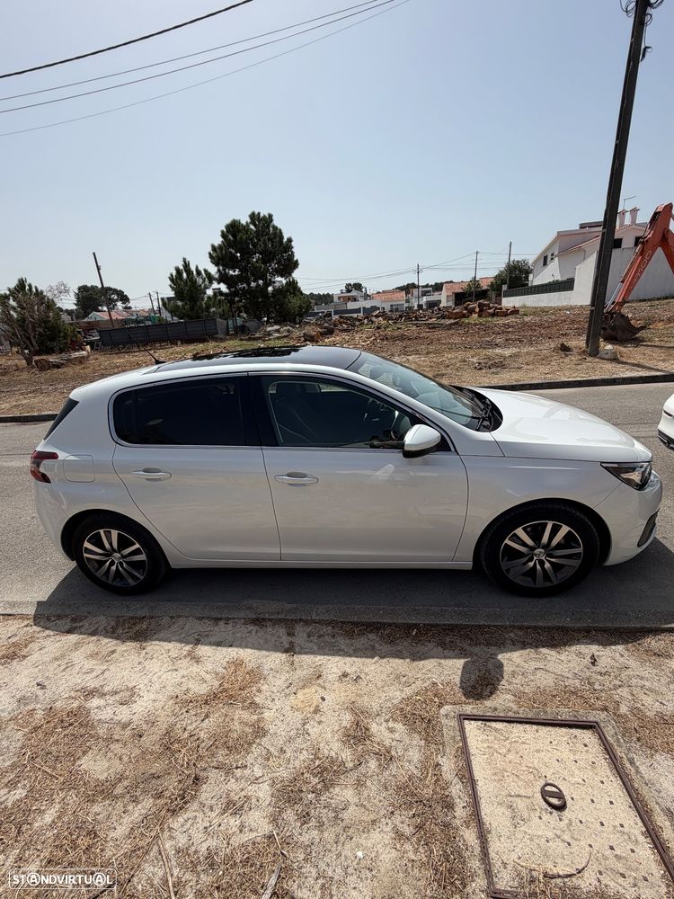 Peugeot 308 PureTech 130 GPF EAT8 Stop & Start Allure Pack - 3