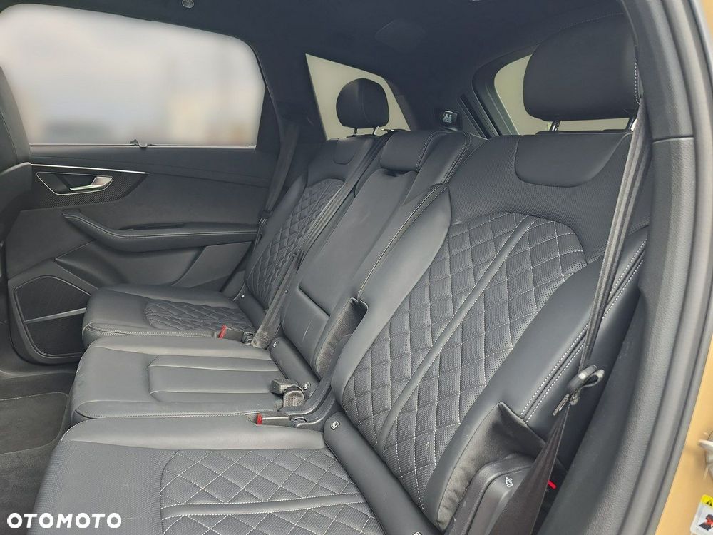 Audi Q7 - 22