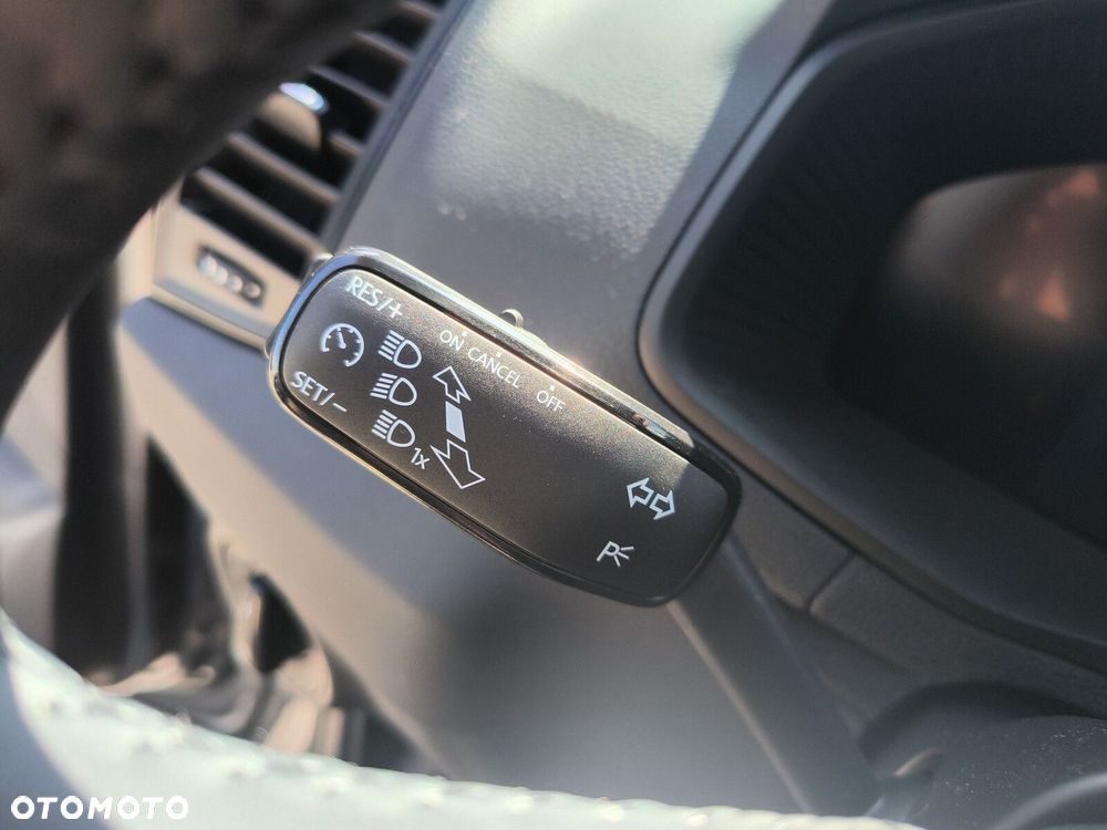 Skoda Karoq 1.0 TSI Essence - 22