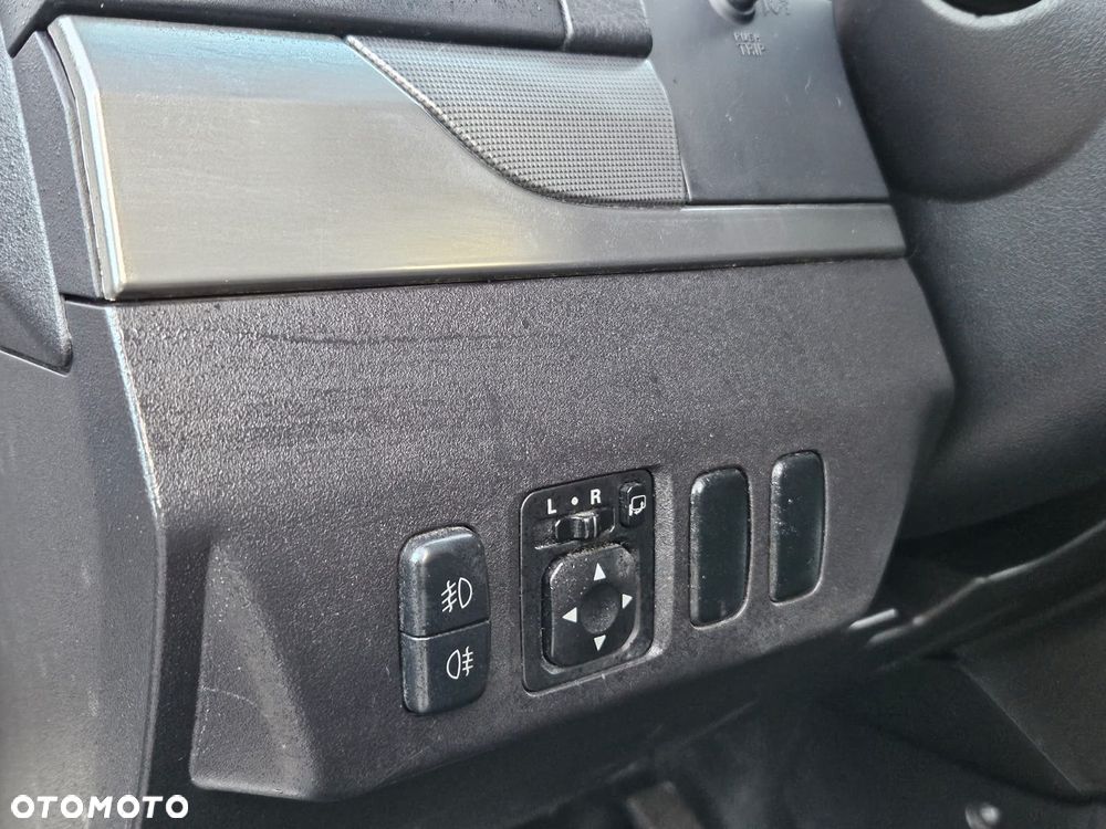 Mitsubishi Pajero 3.2 DI-D Automatik Intense - 15