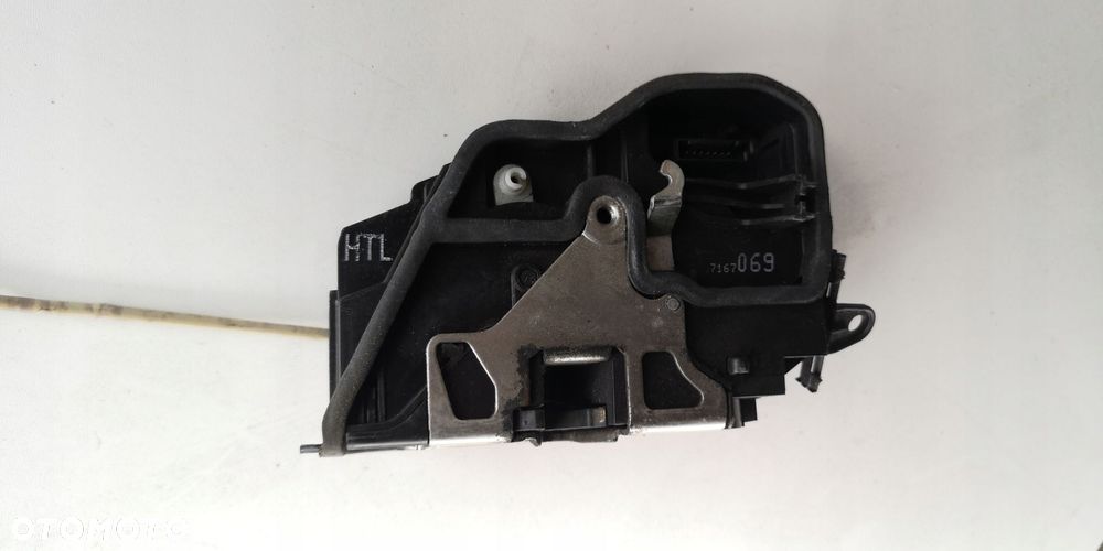 BMW E87 zamek drzwi lewy tył komplet 7167069 - 5