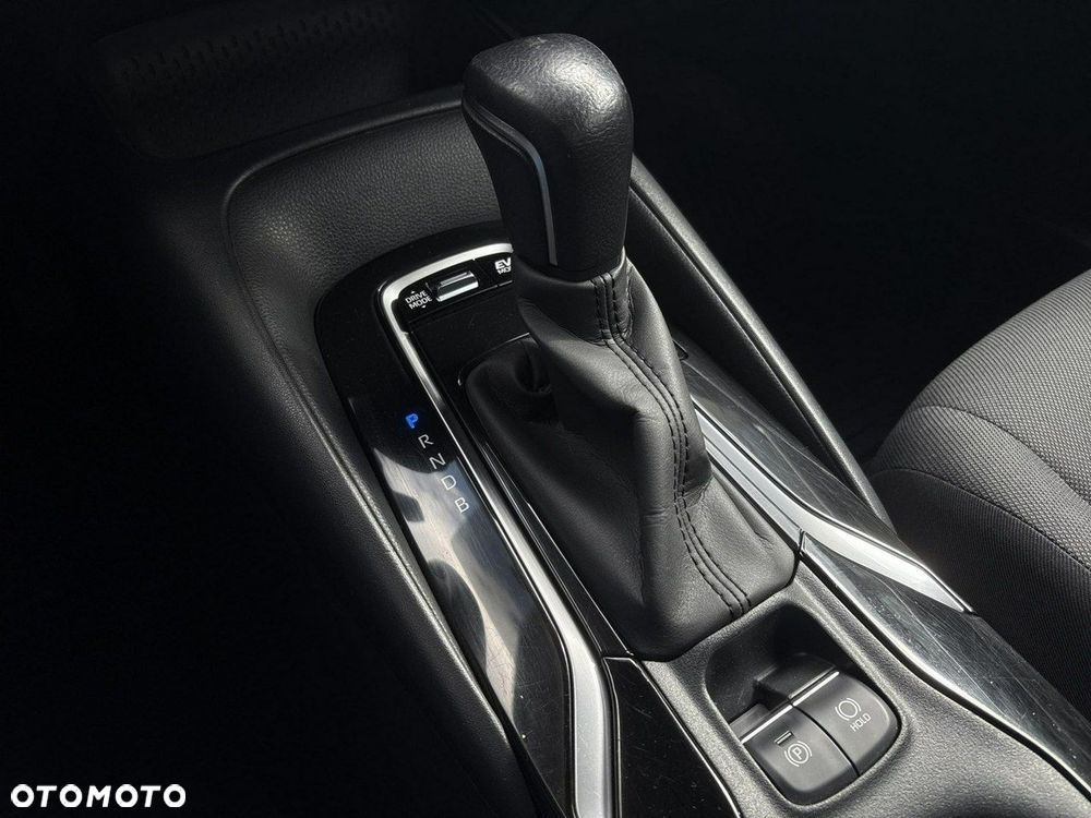 Toyota Corolla 1.8 Hybrid Comfort - 18