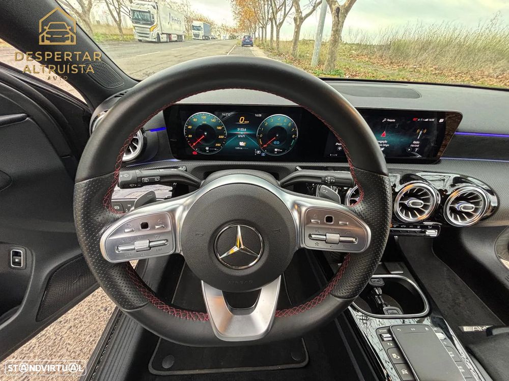 Mercedes-Benz A 250 e 8G-DCT AMG Line - 25