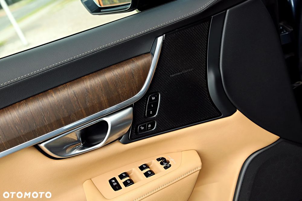 Volvo V90 B5 D AWD Ultimate Dark - 18