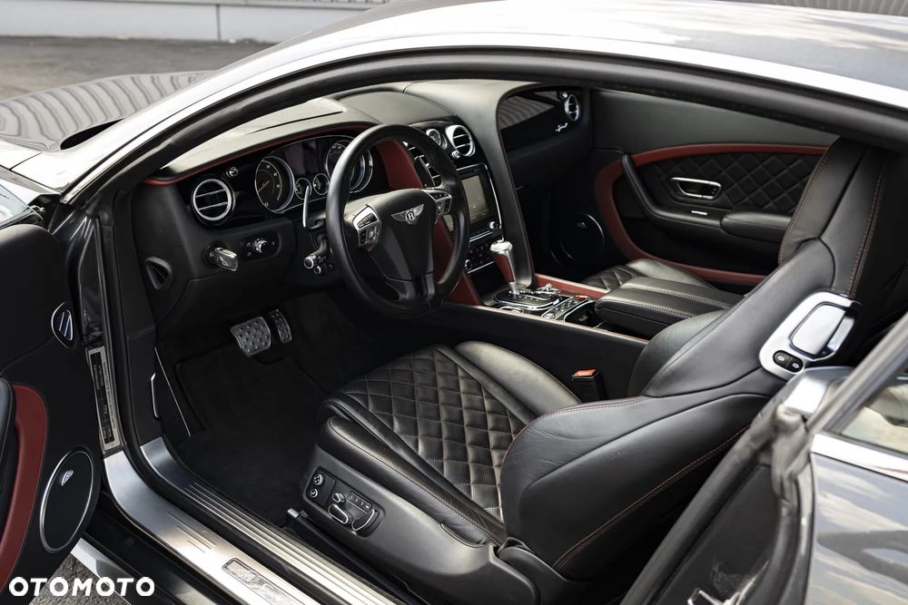 Bentley Continental GT - 12
