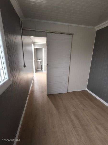 CASA CONTENTOR T1 – moderna e funcinal - Grande imagem: 4/8