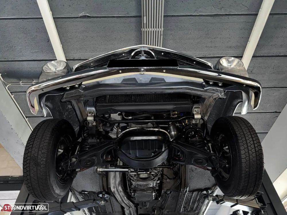 Mercedes-Benz SL 280 - 18