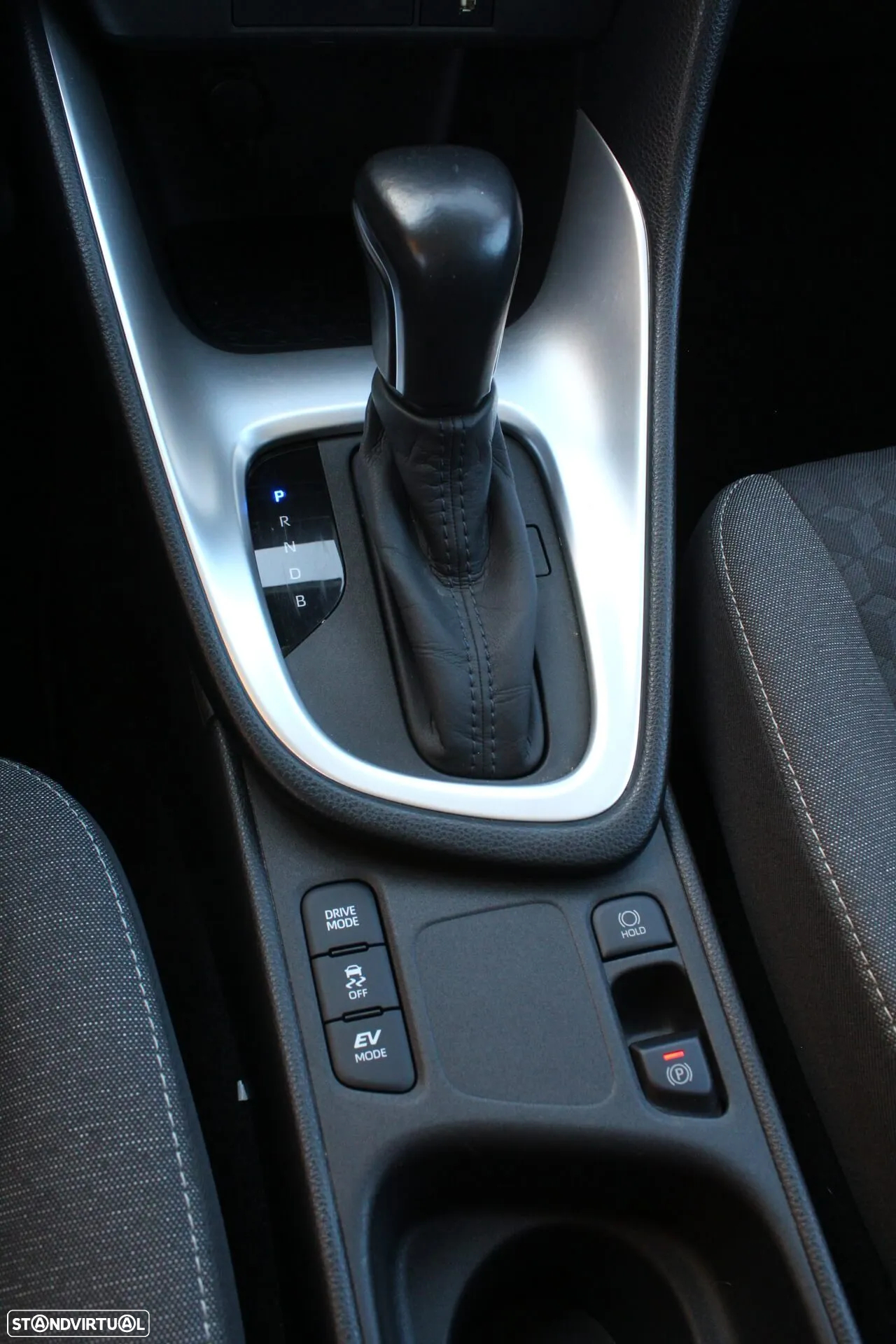 Toyota Yaris 1.5 HDF Exclusive - 15