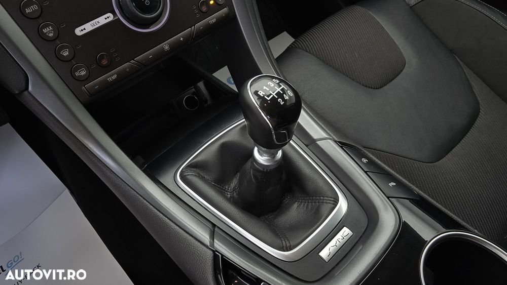 Ford Mondeo 2.0 TDCi Titanium - 17