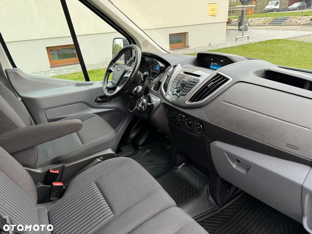 Ford Transit - 11