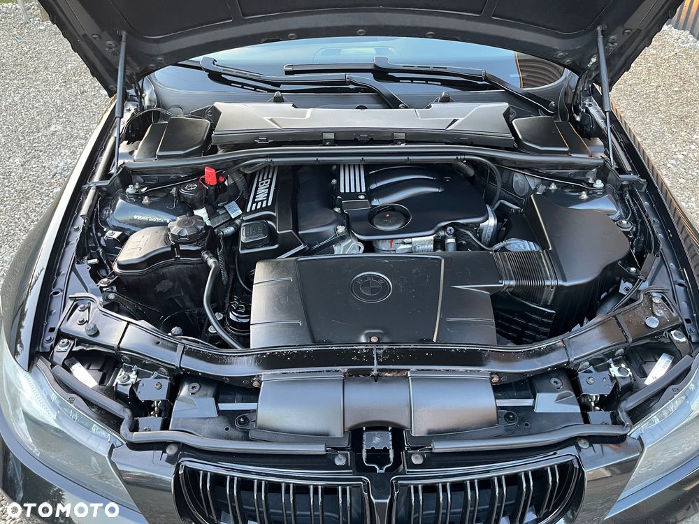 BMW Seria 3 - 33