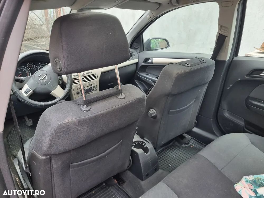 Opel Astra - 9