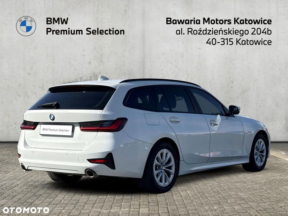 BMW 318I 2022 photo 5