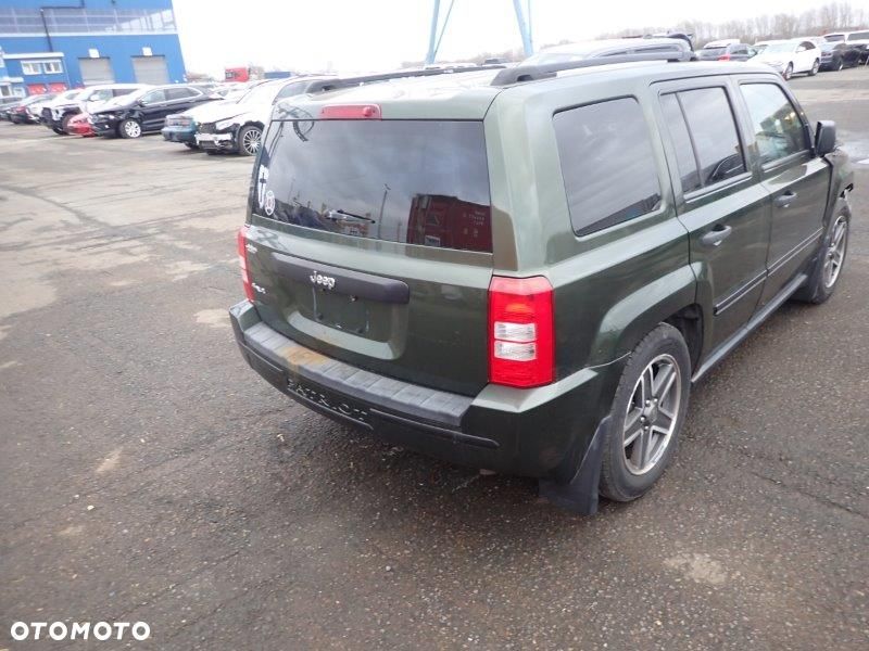 Jeep Patriot 2.4 Limited CVT2 - 6