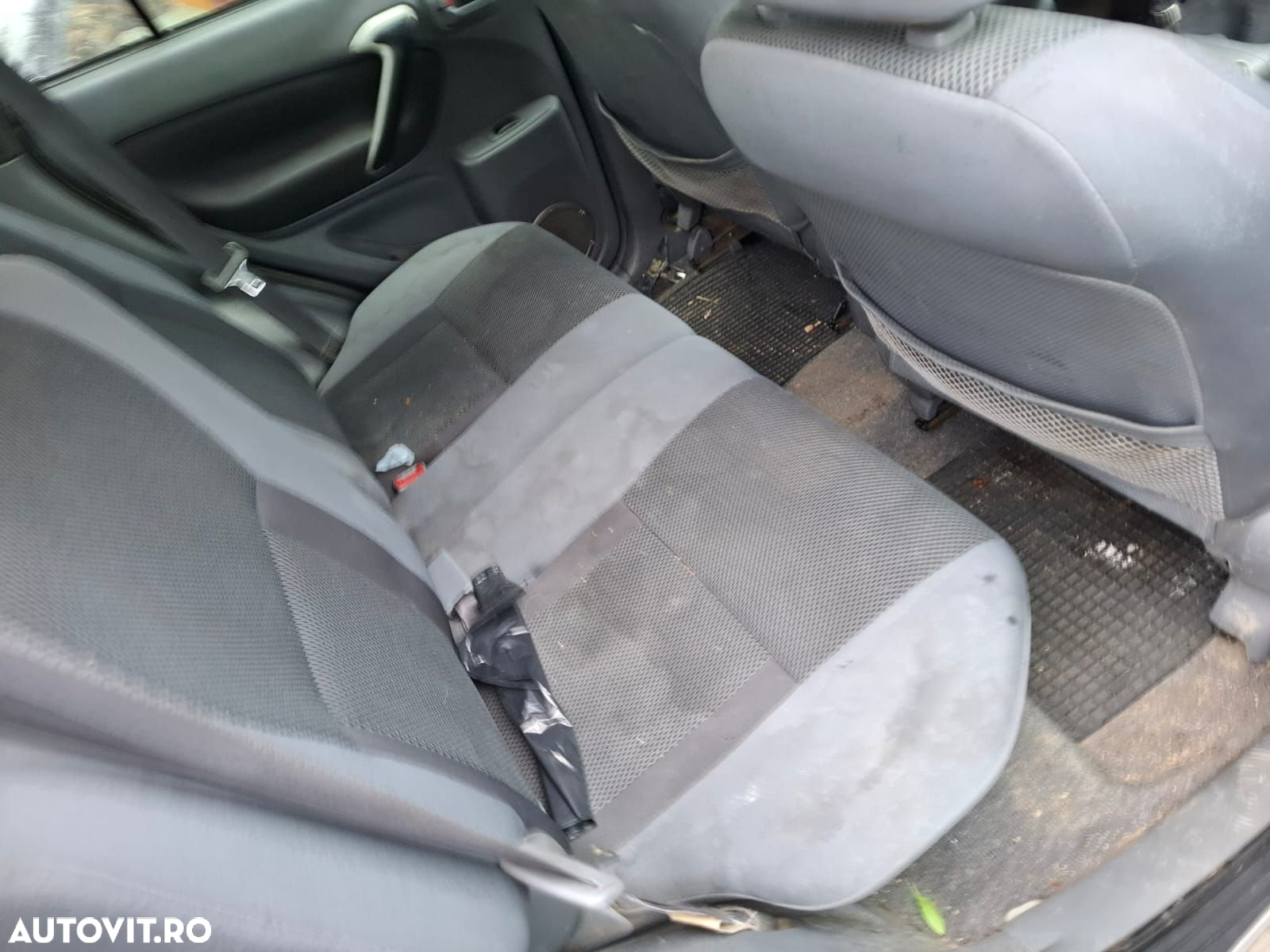 Usa stanga  fata Toyota RAV4 2 [facelift] [2003 - 2006] 2.0 d-4d 1CD- - 11