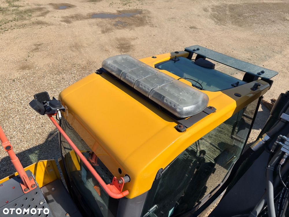 Volvo EC 250 EL - 12