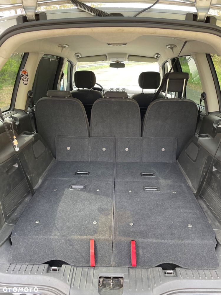 Ford Galaxy 2.0 TDCi Titanium - 14
