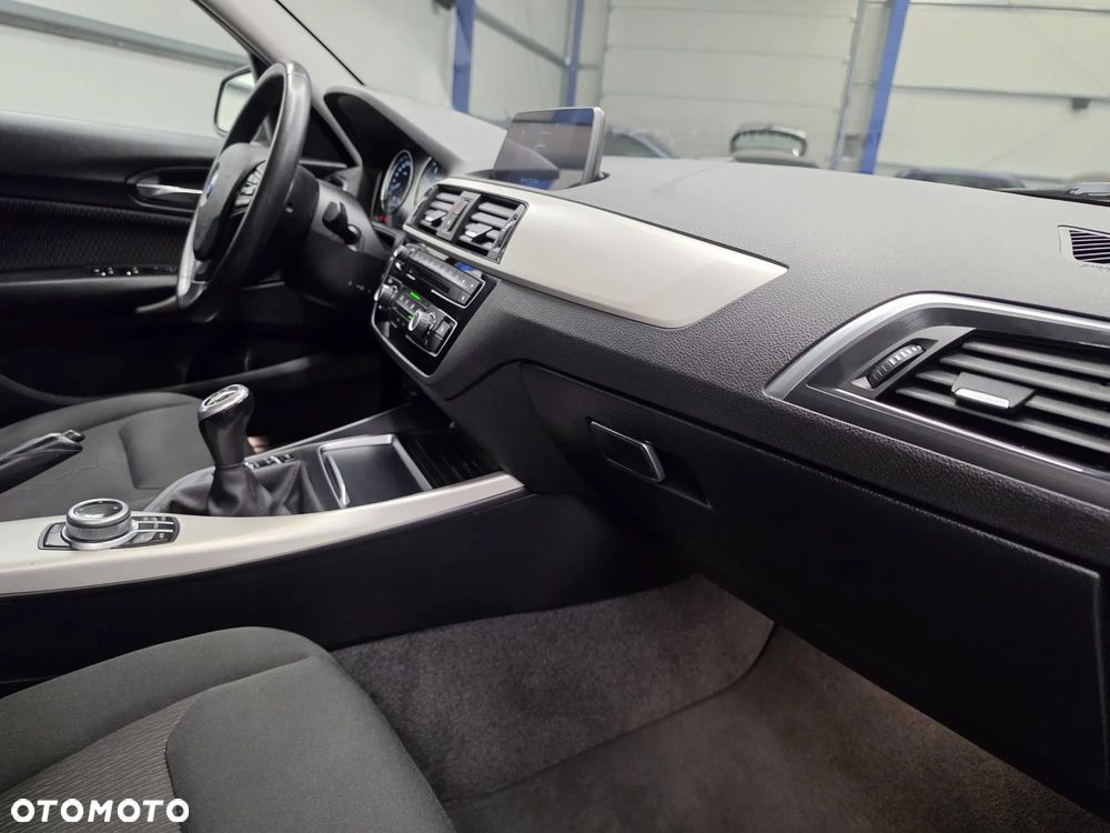 BMW Seria 1 116d EfficientDynamics Edition Sport Line - 25