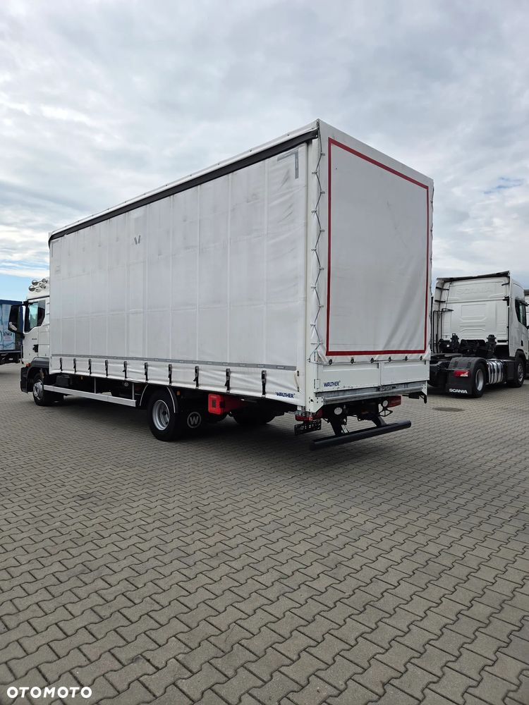 MAN 12.250 /PLANDEKA/KABINA SYPIALNA/ - 5