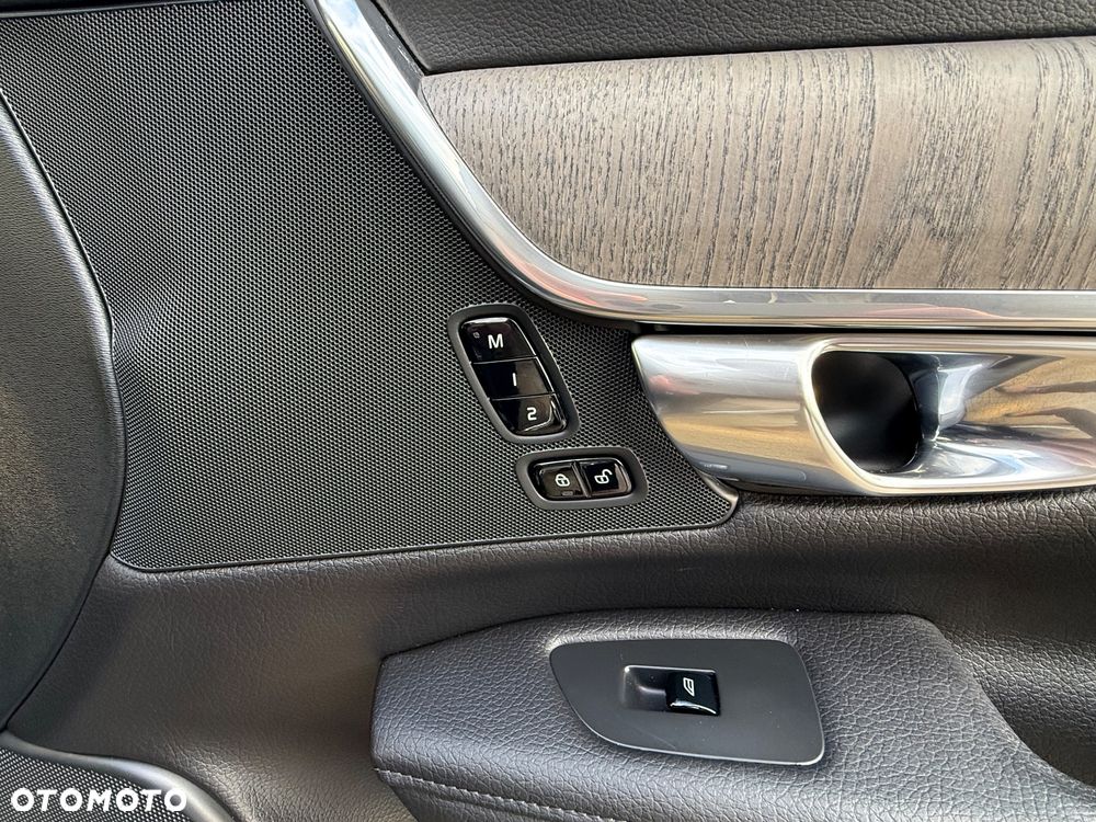 Volvo V90 T8 Recharge AWD Geartronic Inscription - 36