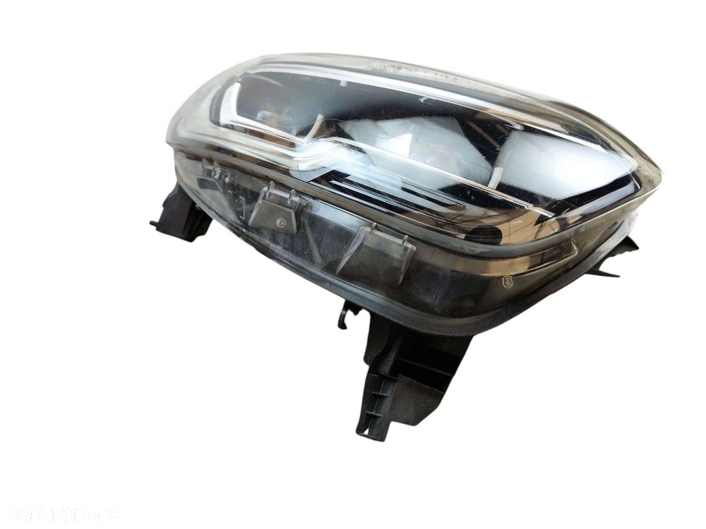 LAMPA PRAWY PRZÓD RENAULT KADJAR LIFT (2018-2022) 1.3 TCE 140KM 260104010R - 2