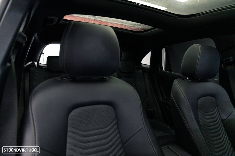Mercedes-Benz GLA 250 e 8G-DCT Progressive - 22