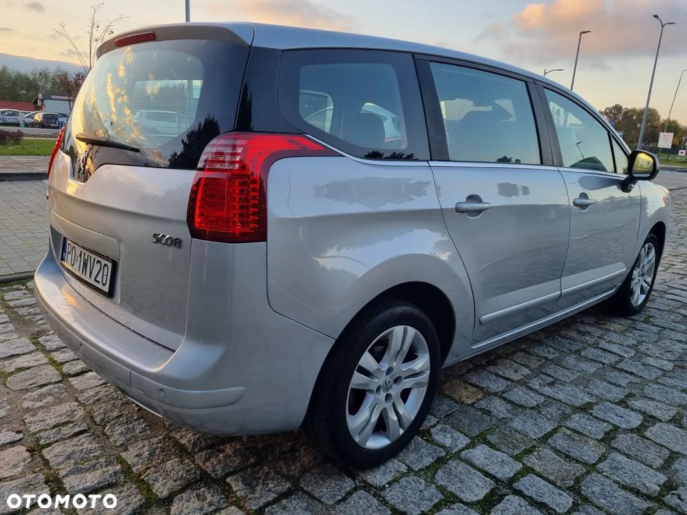 Peugeot 5008 - 4