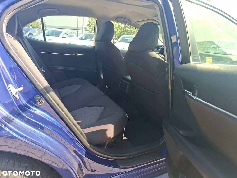 Toyota Camry 2.5 Hybrid Comfort CVT - 11