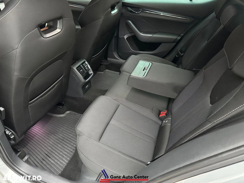 Skoda Octavia 2.0 TDI DSG Style - 13