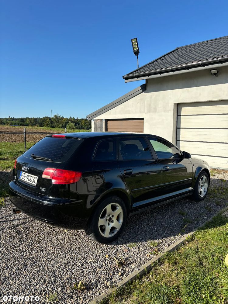 Audi A3 2.0T FSI Quattro Ambition - 1