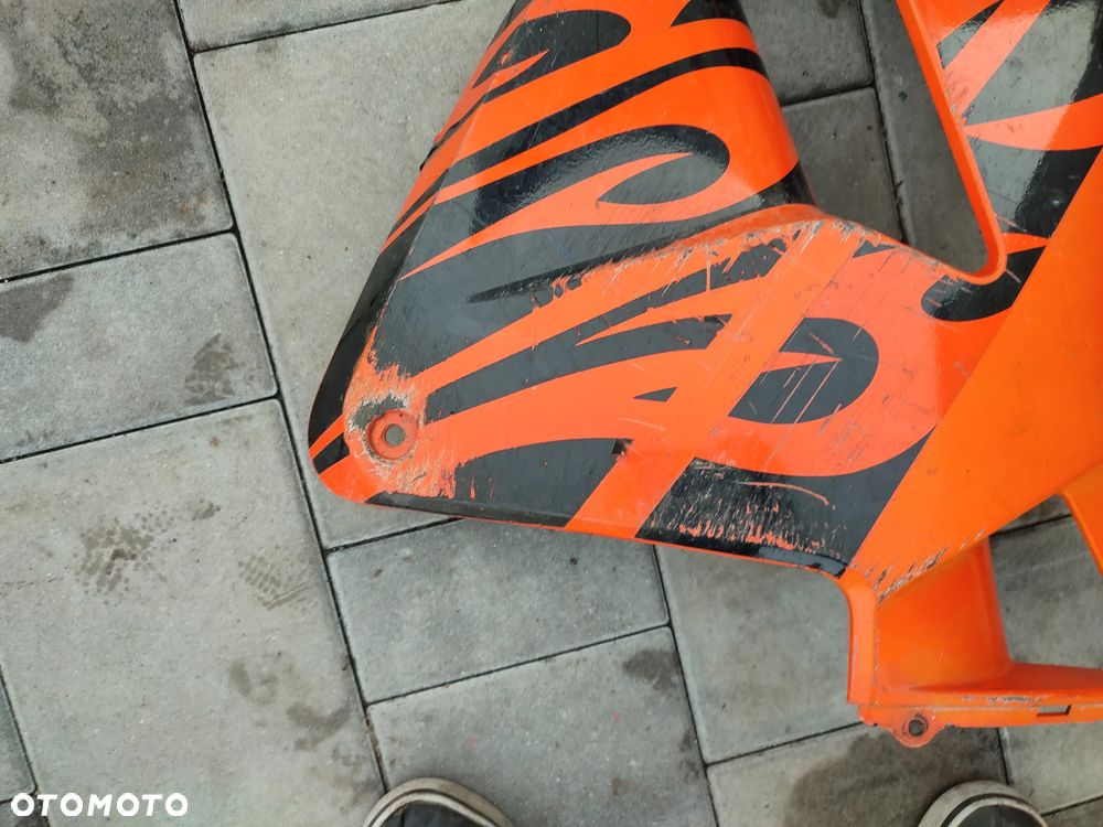 Owiewka, osłona prawa, bok, boczek prawy Honda CBR 600RR PC37 - 4