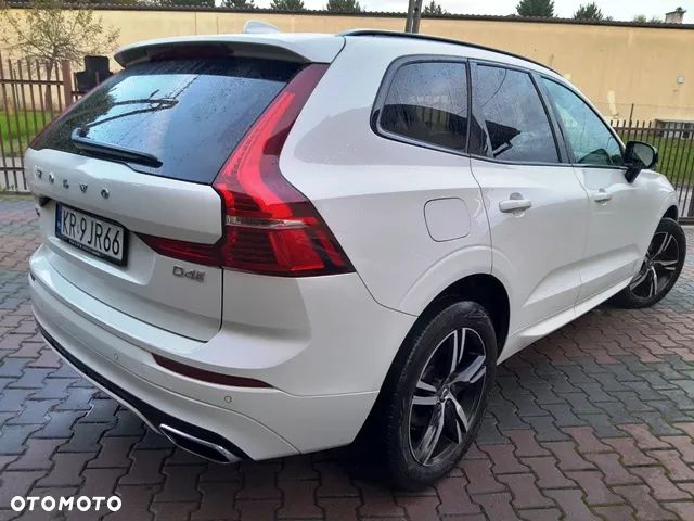 Volvo XC 60 D4 R-Design - 2