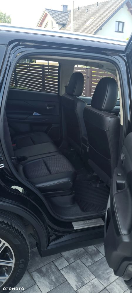 Mitsubishi Outlander - 9