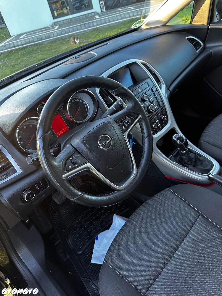 Opel Astra 1.4 Turbo Color Edition - 16