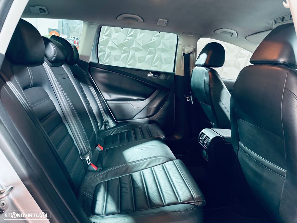 VW Passat Variant 2.0 TDi Highline DSG - 20