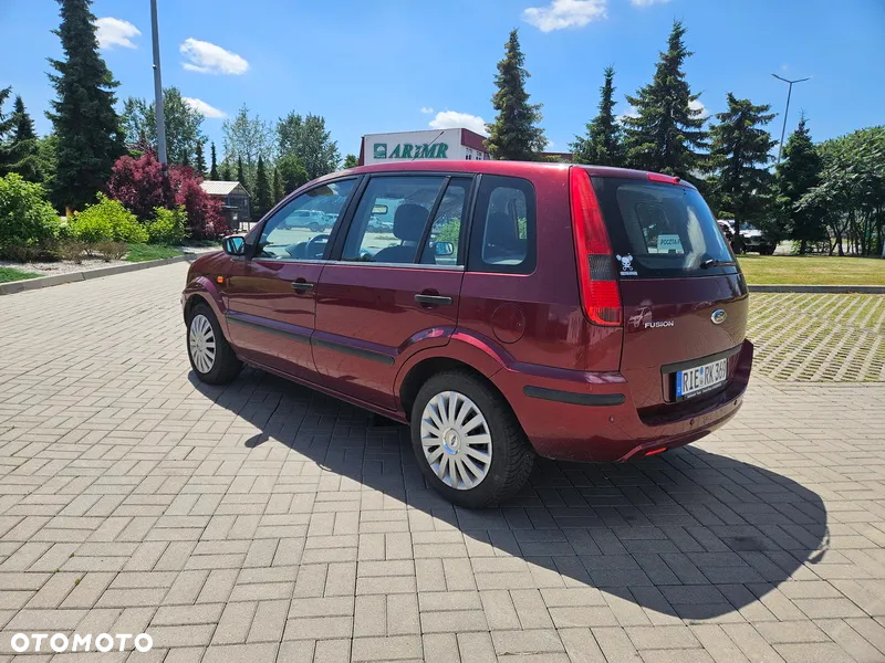 Ford Fusion 1.4 Trend - 4