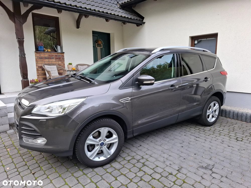 Ford Kuga 2.0 TDCi 2x4 Titanium - 32