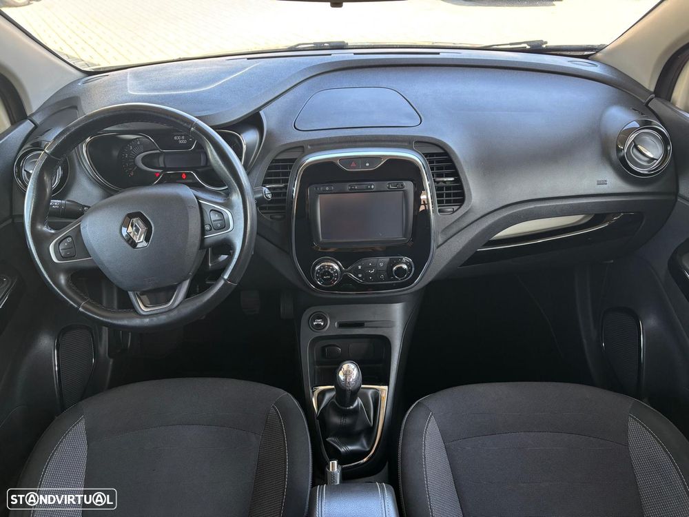Renault Captur 1.5 dCi Exclusive - 10
