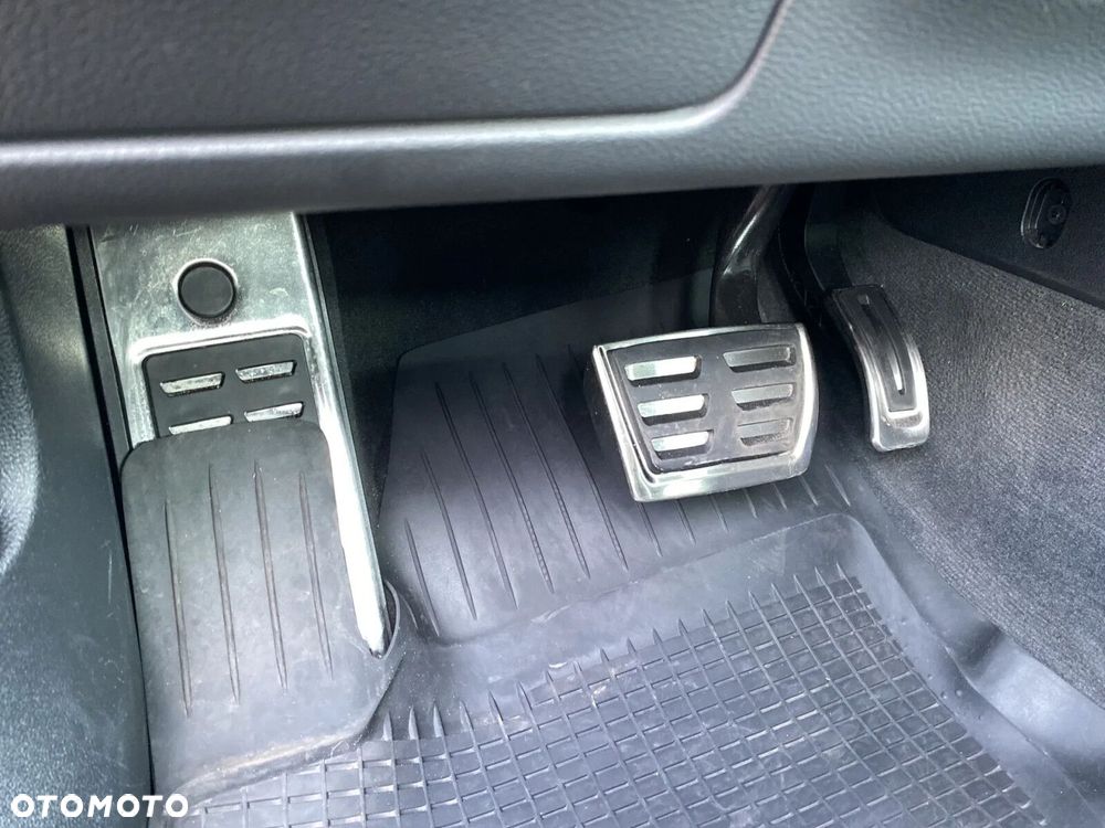 Audi A4 Avant 35 TFSI mHEV Advanced S tronic - 12