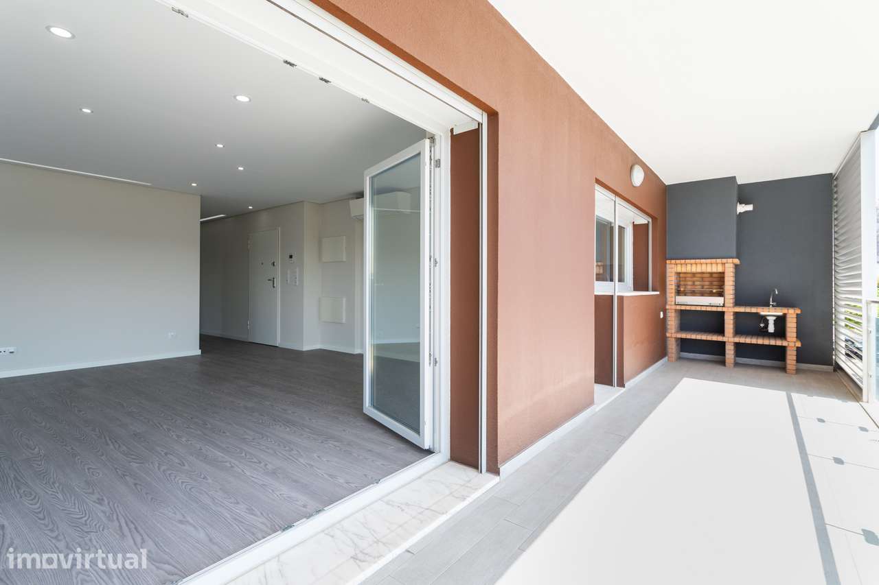 Vende-se T3  novo no Empreendimento Solvillas - Grande imagem: 3/36