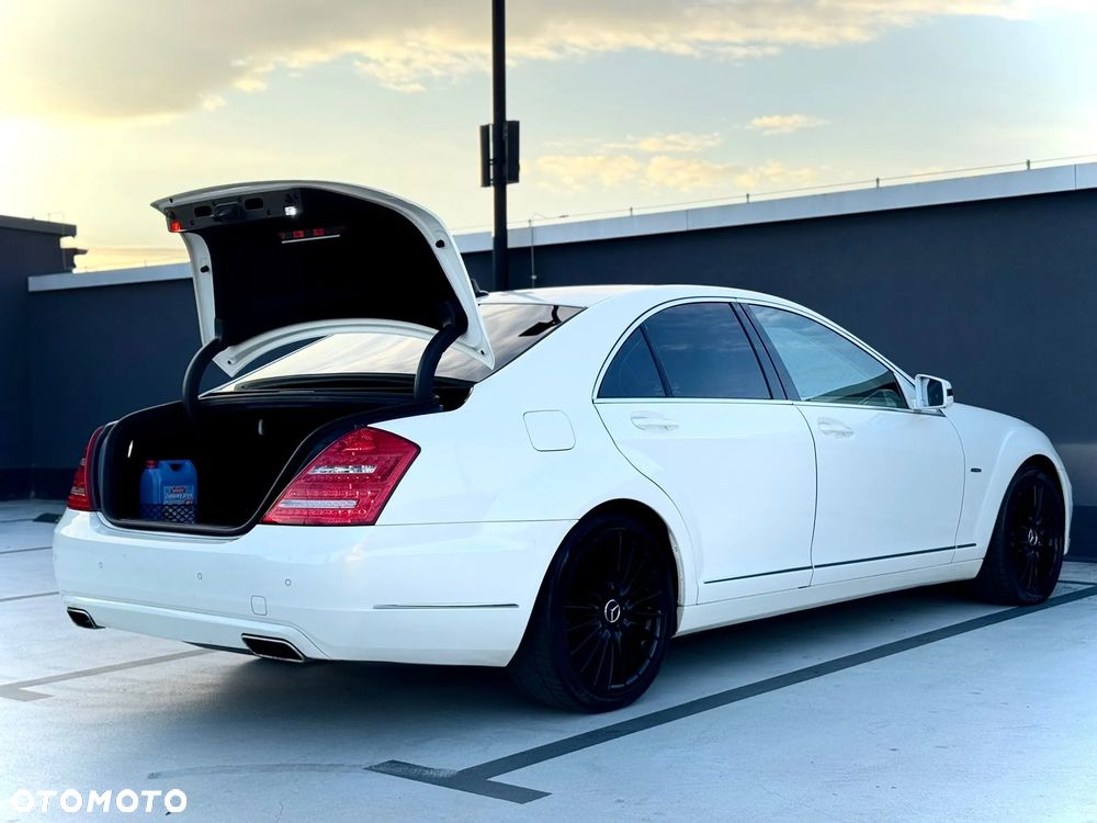 Mercedes-Benz Klasa S 350 CDI 4-Matic BlueEff - 16