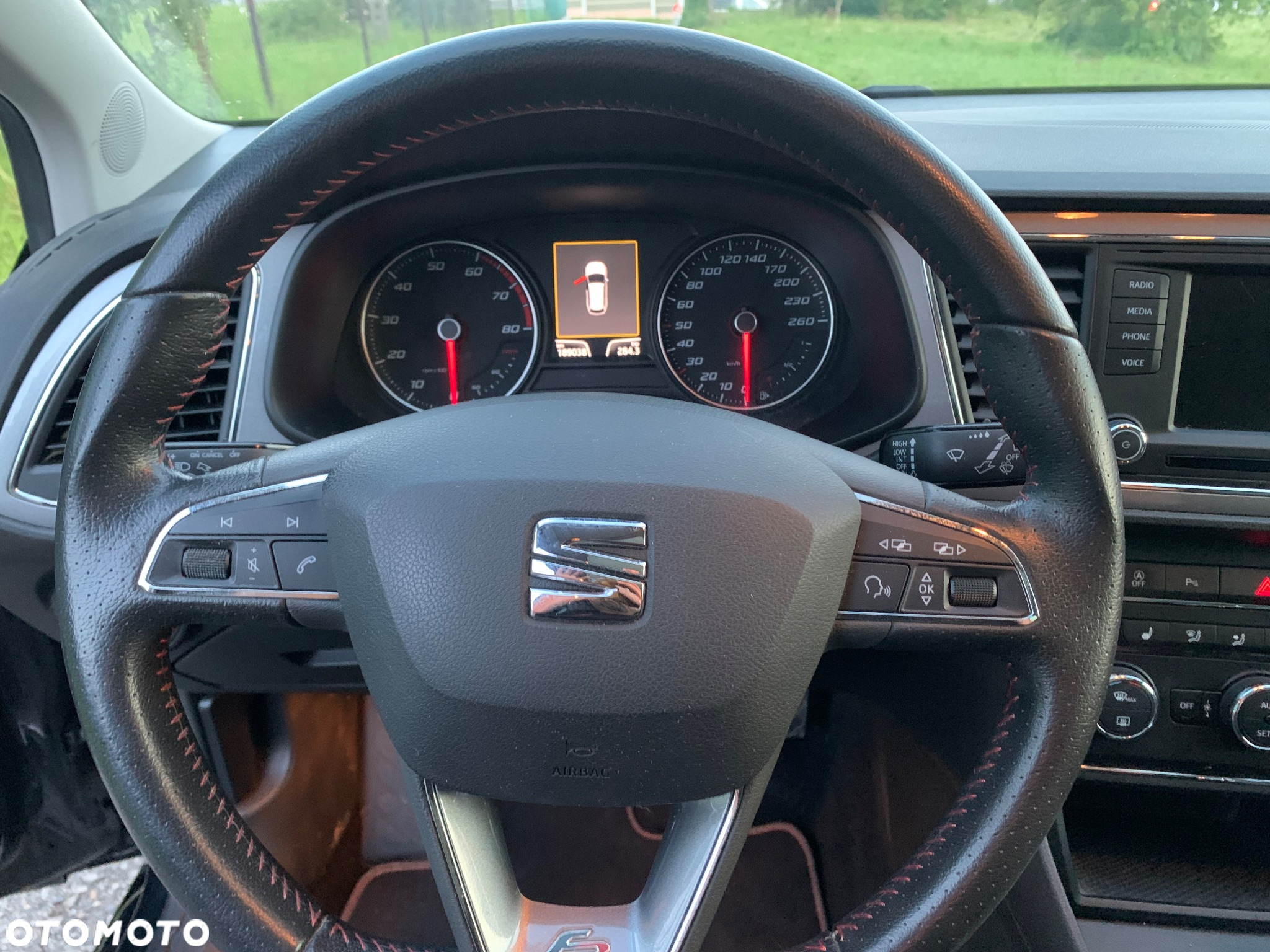 Seat Leon 1.8 TSI FR Black S&S DSG - 9