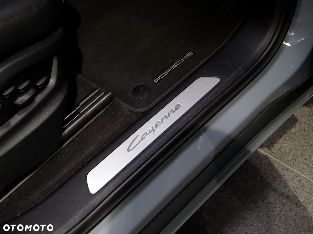 Porsche Cayenne E-Hybrid PHEV - 33