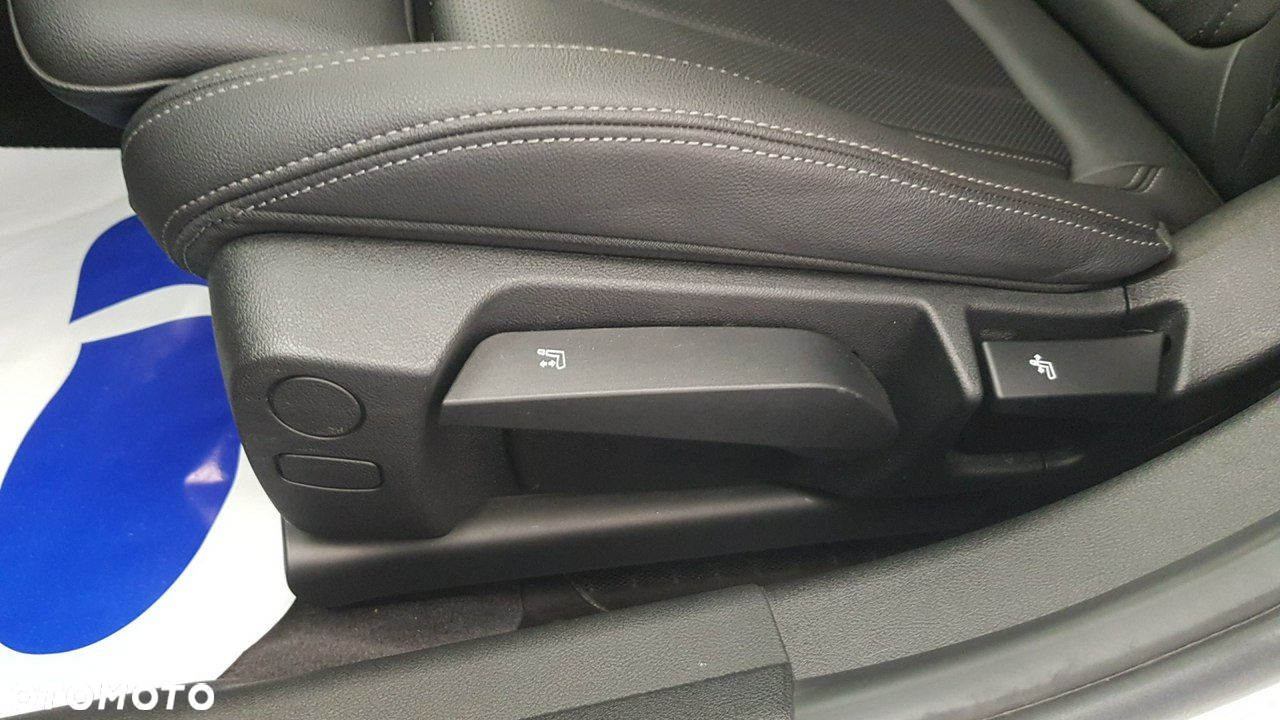 BMW Seria 3 - 30