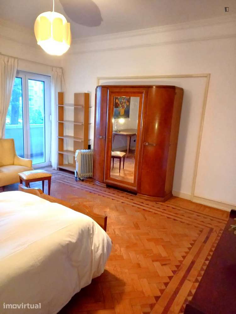 Quarto - localizado em Entrecampos Lisbon - Grande imagem: 3/19